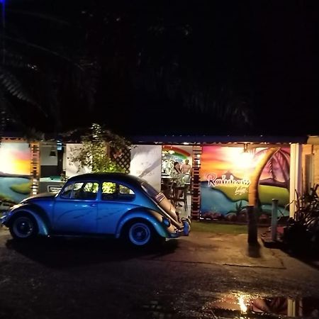 Rainbow Bed N Bfast Pansiyon Pantai Cenang  Dış mekan fotoğraf